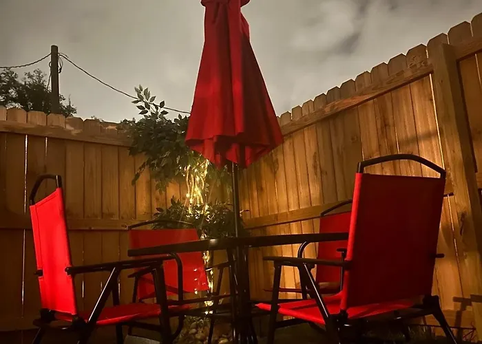 Holiday home Close To Downtown, Beaches, And Nas! *